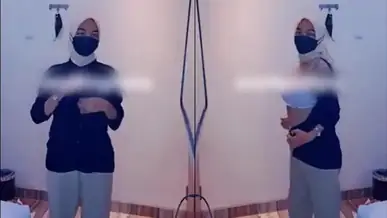 Bokep Jilbab Gadis Alim Asyik Sendiri